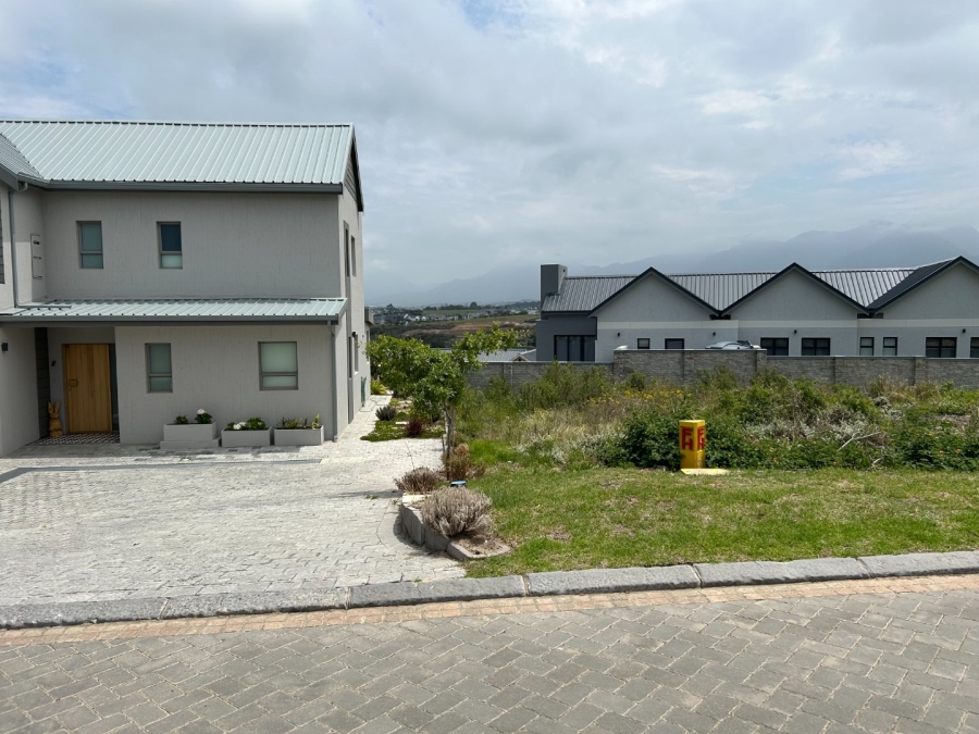 Commercial Property for Sale in Kingswood Golf Estate Western Cape